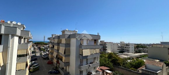 Apartamento T4 em Bari, Italy N.º 272056 34