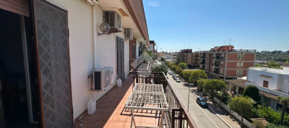 Apartamento T4 em Bari, Italy N.º 272056 31