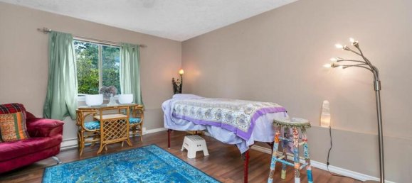 4 bedrooms House in British Columbia, Canada No. 1221 12