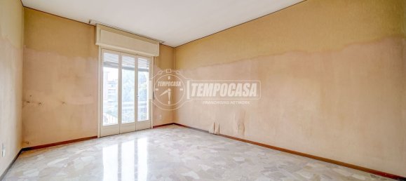 3 Schlafzimmer Wohnung in Cassano Magnago, Italy, Nr. 365562 5