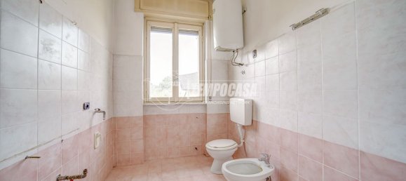 3 Schlafzimmer Wohnung in Cassano Magnago, Italy, Nr. 365562 7