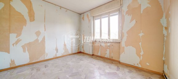 Apartamento de 3 dormitorios en Cassano Magnago, Italy No. 365562 19