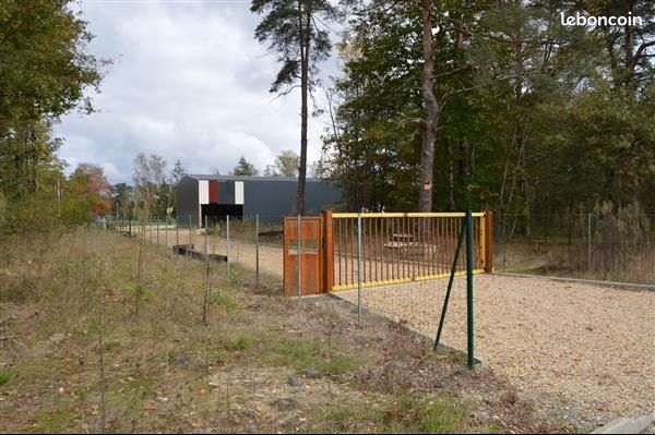 370m² Commercial property in Vierzon, France No. 322130