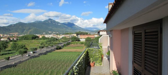 3 rooms Apartment in Mercato San Severino, Italy No. 91027 7
