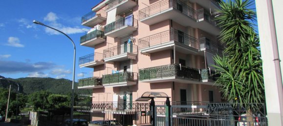 3 rooms Apartment in Mercato San Severino, Italy No. 91027 3