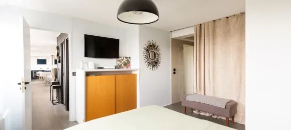 1 bedroom Penthouse in Paris, France No. 142984 16