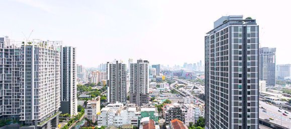 Condominio de 2 dormitorios en Ratchathewi, Thailand No. 10218 15