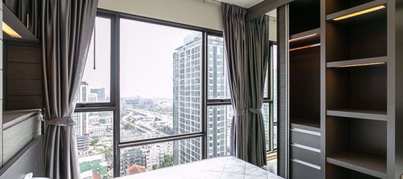 Condominio de 2 dormitorios en Ratchathewi, Thailand No. 10218 16