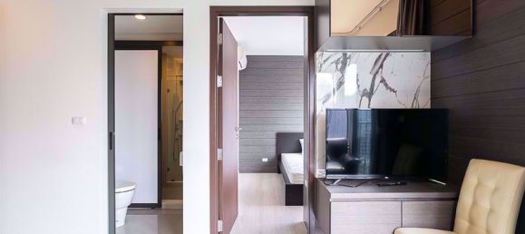 Condominio de 2 dormitorios en Ratchathewi, Thailand No. 10218 6