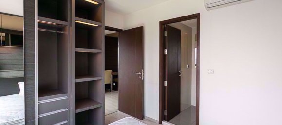 Condominio de 2 dormitorios en Ratchathewi, Thailand No. 10218 10