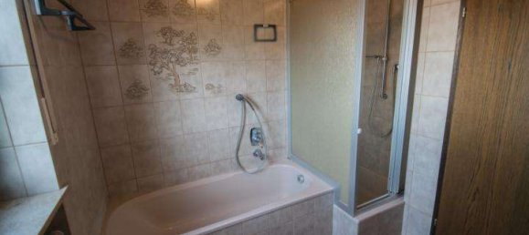 5 bedrooms Townhouse in Schweinfurt, Germany No. 230517 3