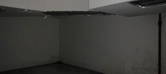 217m² Commercial property in Milan, Italy No. 248210 26