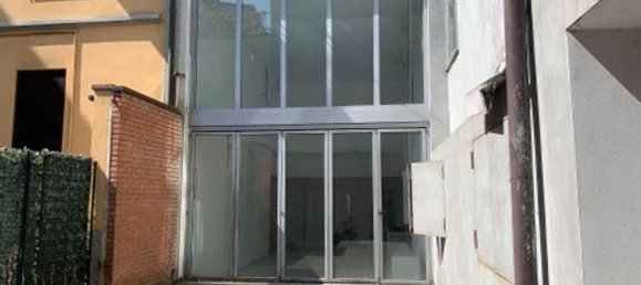 217m² Commercial property in Milan, Italy No. 248210 12