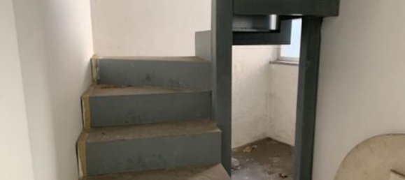 217m² Commercial property in Milan, Italy No. 248210 20