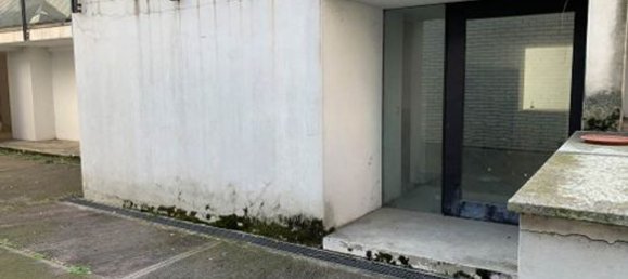 217m² Commercial property in Milan, Italy No. 248210 4