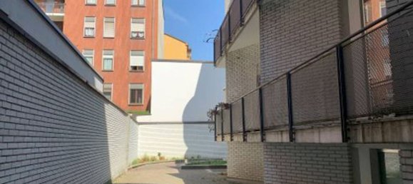 217m² Commercial property in Milan, Italy No. 248210 21