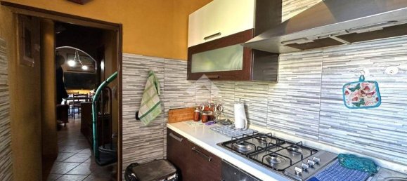 2 bedrooms House in Pistoia, Italy No. 356787 6