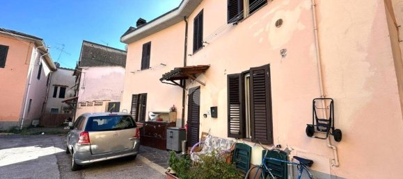 2 bedrooms House in Pistoia, Italy No. 356787 12