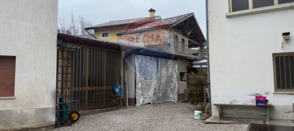 3 rooms Apartment in Borgo Valbelluna, Italy No. 132321 24
