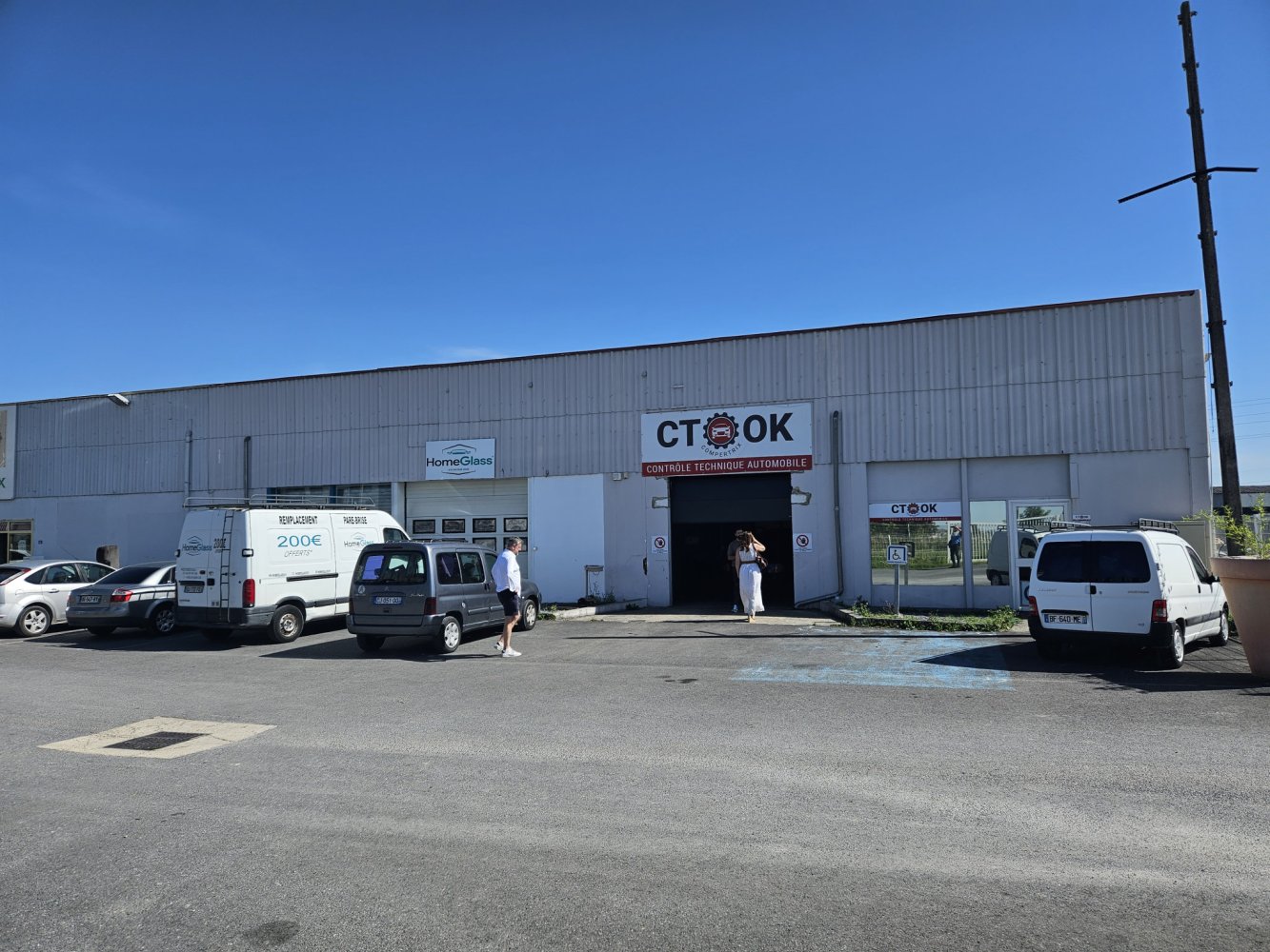 Propiedad comercial en Compertrix, France 731 m² No. 86826