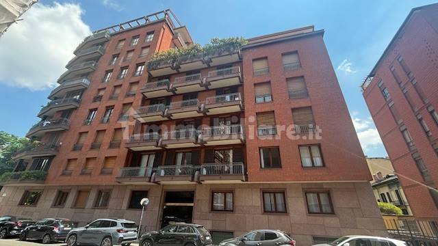 3 bedrooms Apartment in Turin, Italy No. 326816