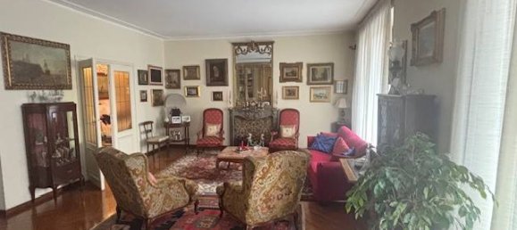 3 bedrooms Apartment in Turin, Italy No. 326816 7