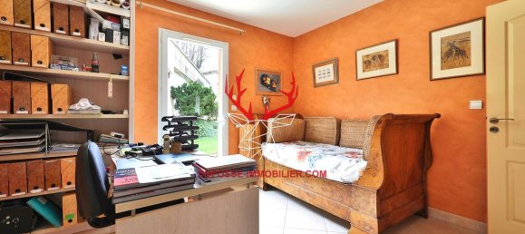 3 bedrooms House in Chalamont, France No. 261381 30