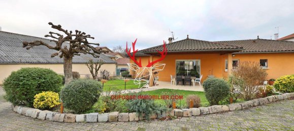 3 bedrooms House in Chalamont, France No. 261381 40