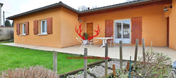 3 bedrooms House in Chalamont, France No. 261381 10