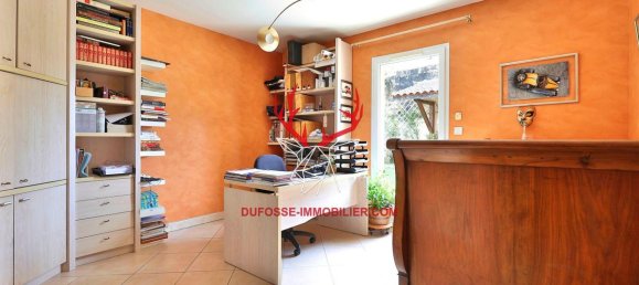 3 bedrooms House in Chalamont, France No. 261381 24