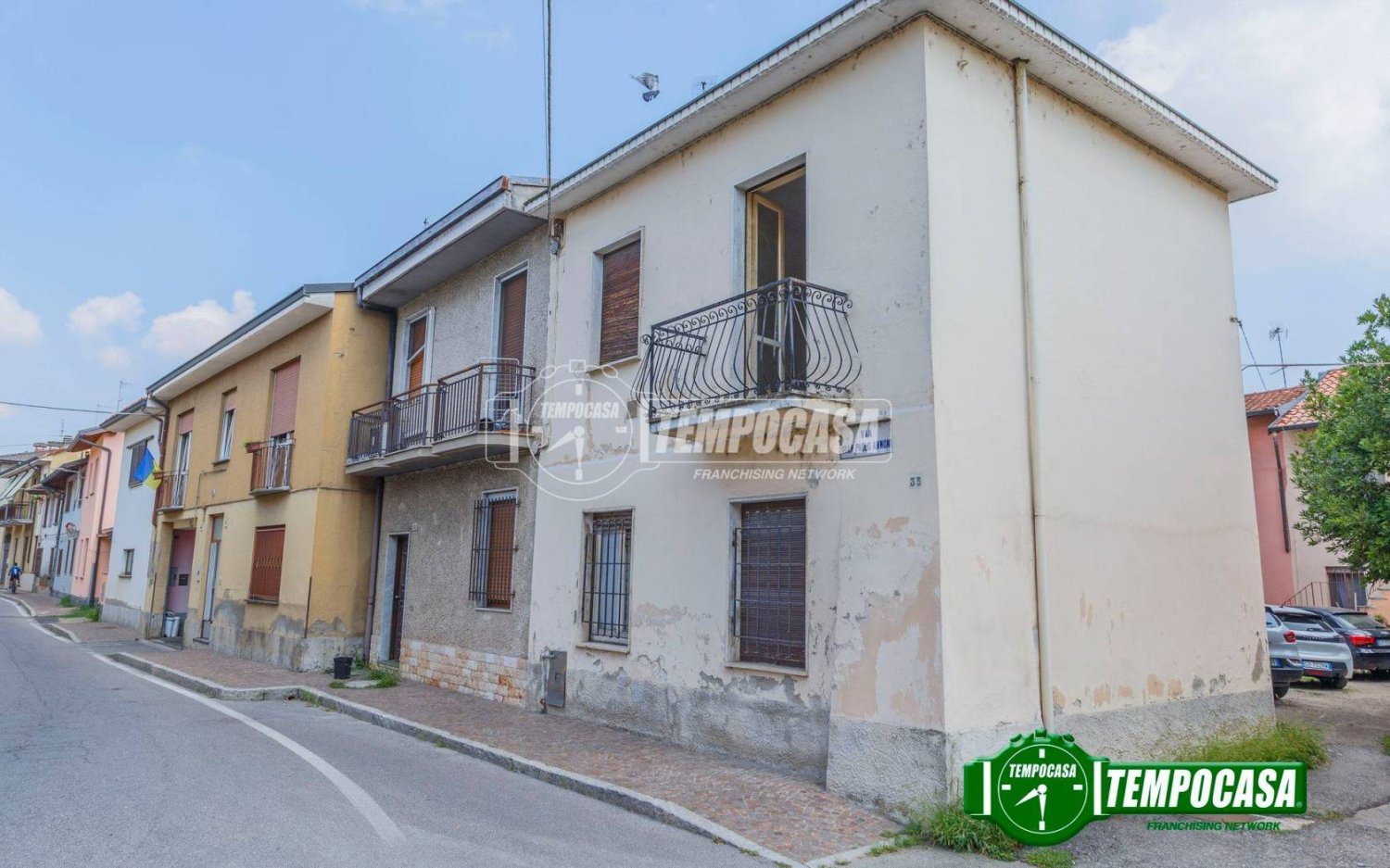 Casa de 2 dormitorios en Motta Visconti, Italy No. 351662