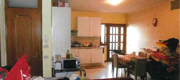 4 rooms Apartment in Albano Sant'Alessandro, Italy No. 6114 5