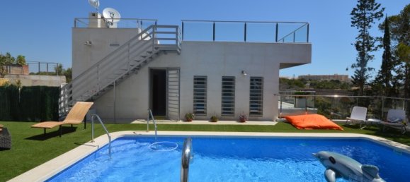 Villa de 5 dormitorios en Campoamor, Spain No. 448 2