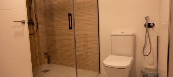 Apartamento de 4 dormitorios en Córdoba, Spain No. 141560 11