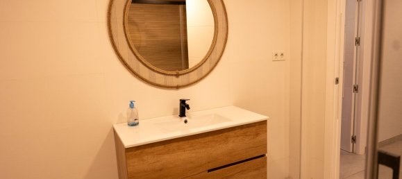 Apartamento de 4 dormitorios en Córdoba, Spain No. 141560 12