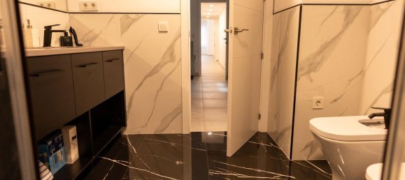 Apartamento de 4 dormitorios en Córdoba, Spain No. 141560 14