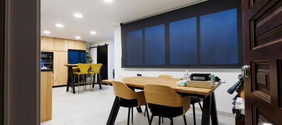 Apartamento de 4 dormitorios en Córdoba, Spain No. 141560 15