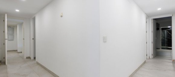 Apartamento de 4 dormitorios en Córdoba, Spain No. 141560 25