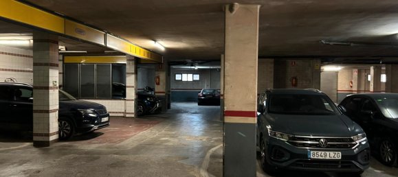 Gewerbliche Immobilie in Sants-Montjuic, Spain 1460m², Nr. 83408 13