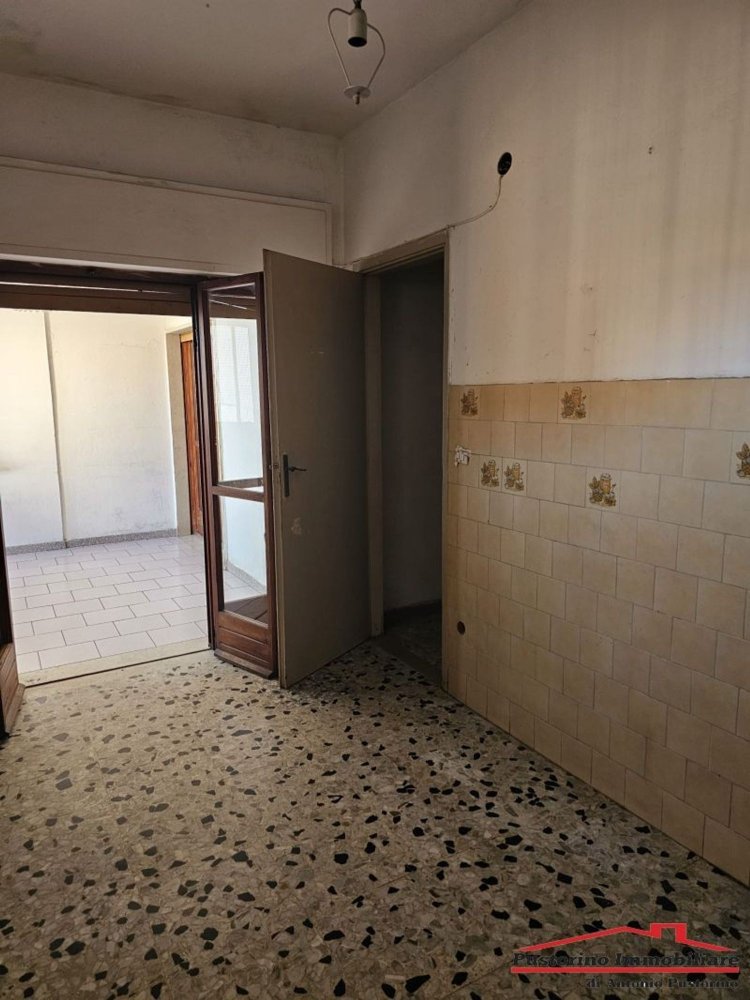 3-Zimmer Wohnung in Reggio Calabria, Italy, Nr. 170396