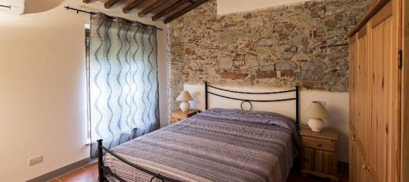 14 rooms House in Lucca, Italy No. 42654 26