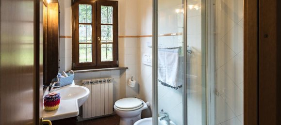 14 rooms House in Lucca, Italy No. 42654 37