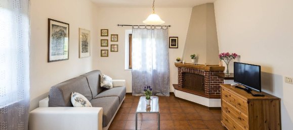 14 rooms House in Lucca, Italy No. 42654 21