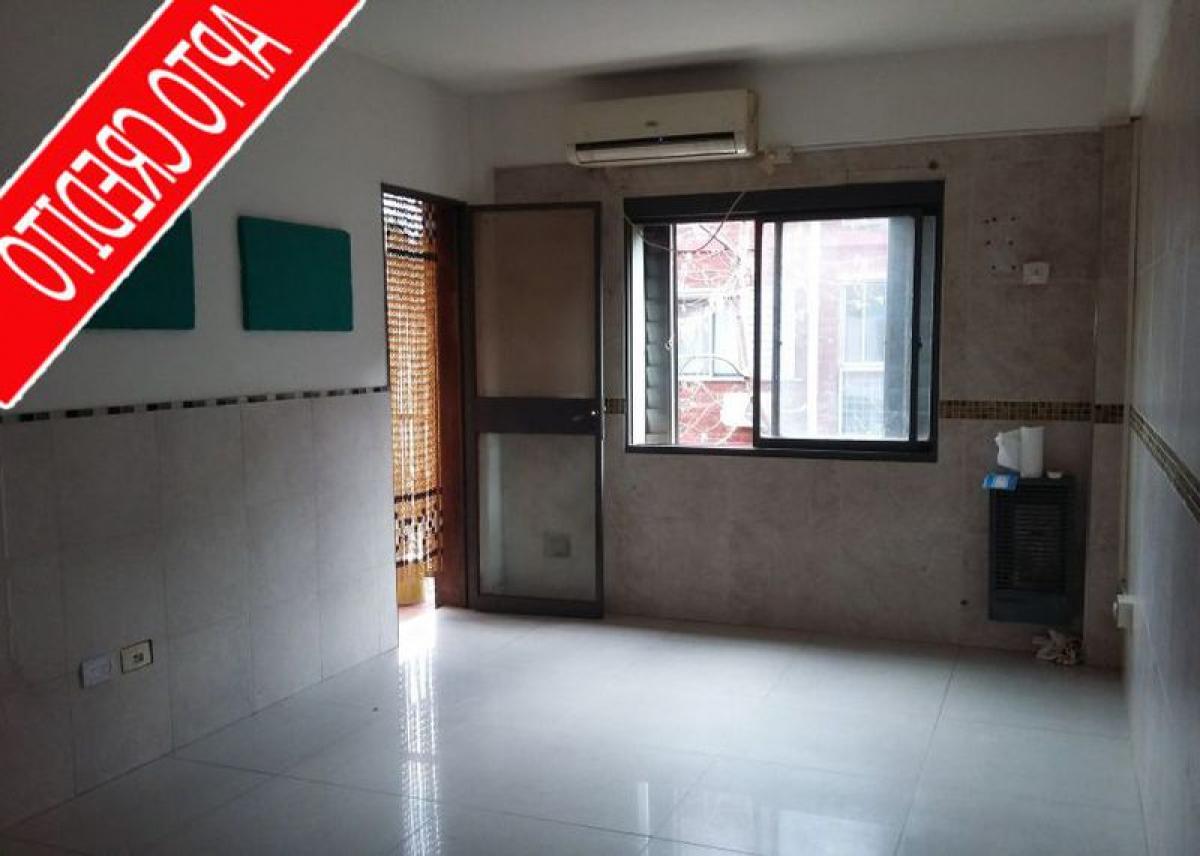 2 bedrooms Apartment in Tres de Febrero, Argentina No. 15373