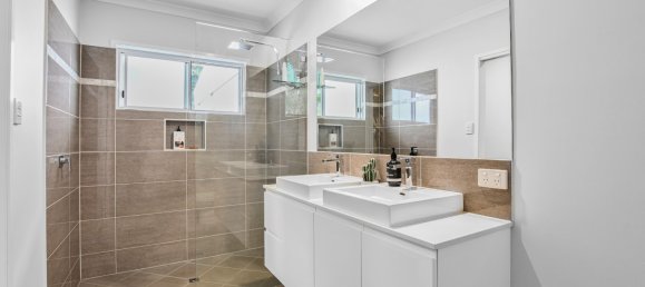 4 غرف نوم مزرعة في Goomboorian, Australia رقم 826 15