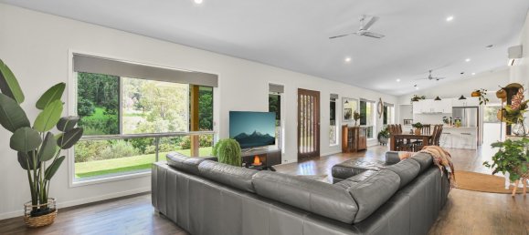 4 غرف نوم مزرعة في Goomboorian, Australia رقم 826 13