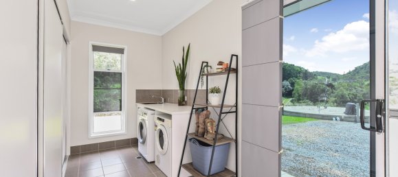 4 غرف نوم مزرعة في Goomboorian, Australia رقم 826 21