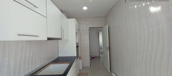 Apartamento de 3 dormitorios en Sintra, Portugal No. 158408 2