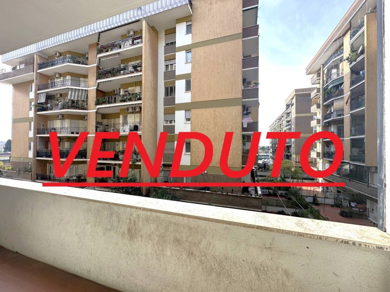 2 bedrooms Apartment in Rome, Italy No. 144771