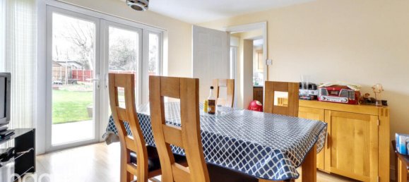 3 bedrooms Bungalow in Rainham, United Kingdom No. 4837 19